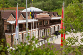  Загородный парково-отельный клуб Equides club  Киев